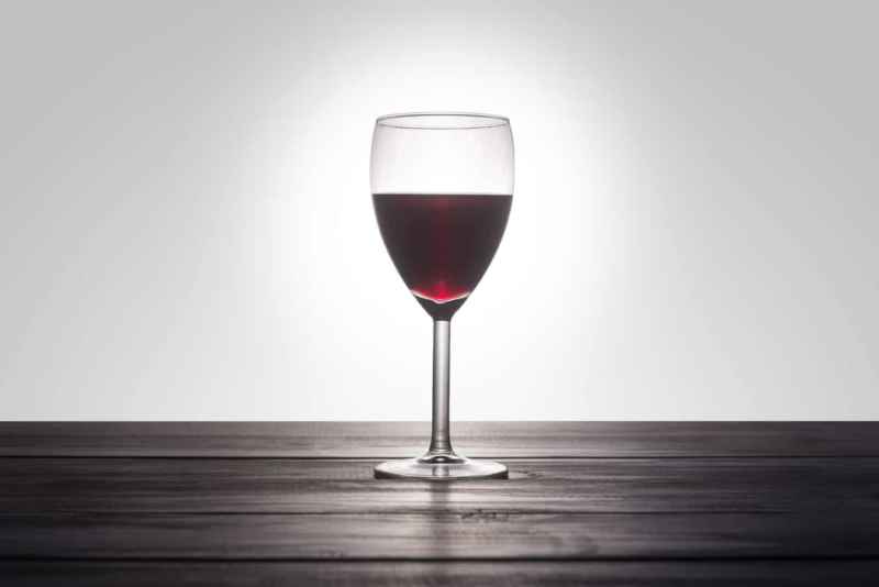 essigfliegen mit wein loswerden