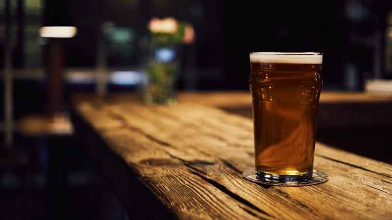 obstfliegen mit bier loswerden